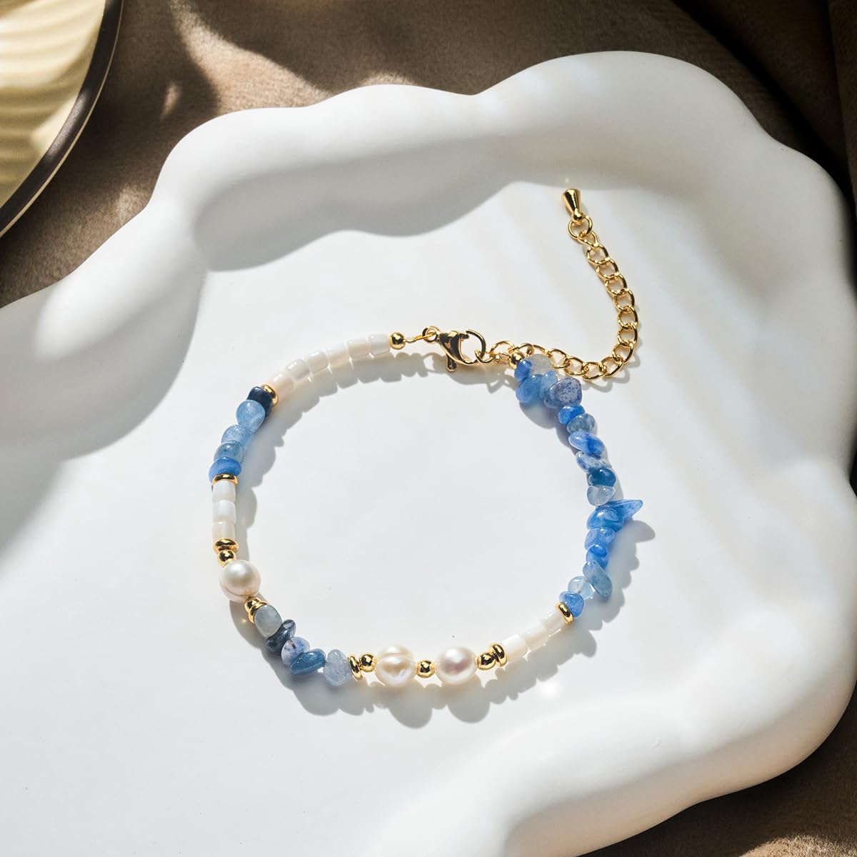 Bracelets for Women Dainty Gold Boho Beaded Bracelets Gifts for Women Mom Lover Friends Colorful Stone Pearl Jewelry Bracelet Trendy Fashion
