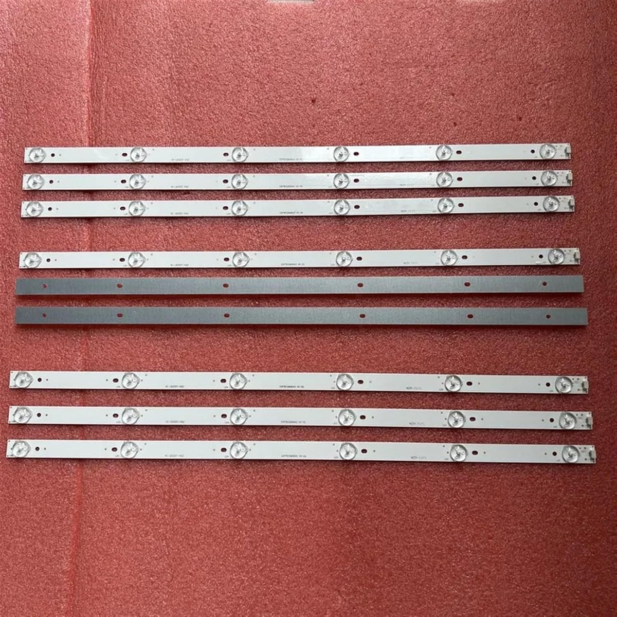 UFDIPLMY 3pcs 6LED 32ED05U-01B T32ED-06U-01B LED-32B500 32CE650 LED32C371 4C-LB320T-HQ2 Dl3261(a) 3pcs 1 LED Backlight