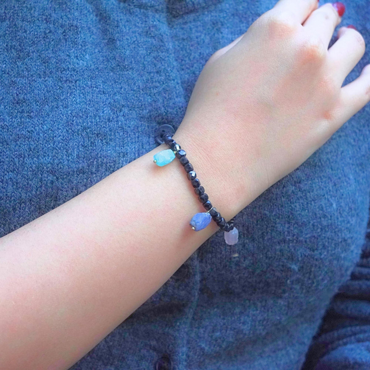 Black Onyx Bracelets for Women - Elegant Chakra Charm Beaded Bracelets for Women - Premium Womens Bracelets with Stunning Energy Balancing Gemstones Onyx for Spiritual Harmony and Style
