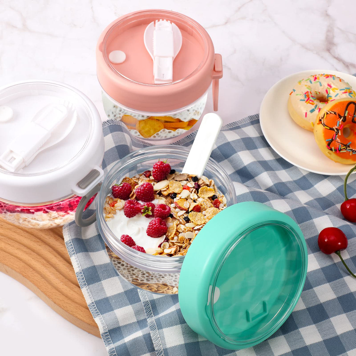 Rtteri 6 Pcs 20 oz Large Overnight Oats Containers with Lids and Spoons Plastic Yogurt Jars Leakproof Overnight Oats Jars with Lids Smoothie Containers Cups for Food Storage, 3 Colors