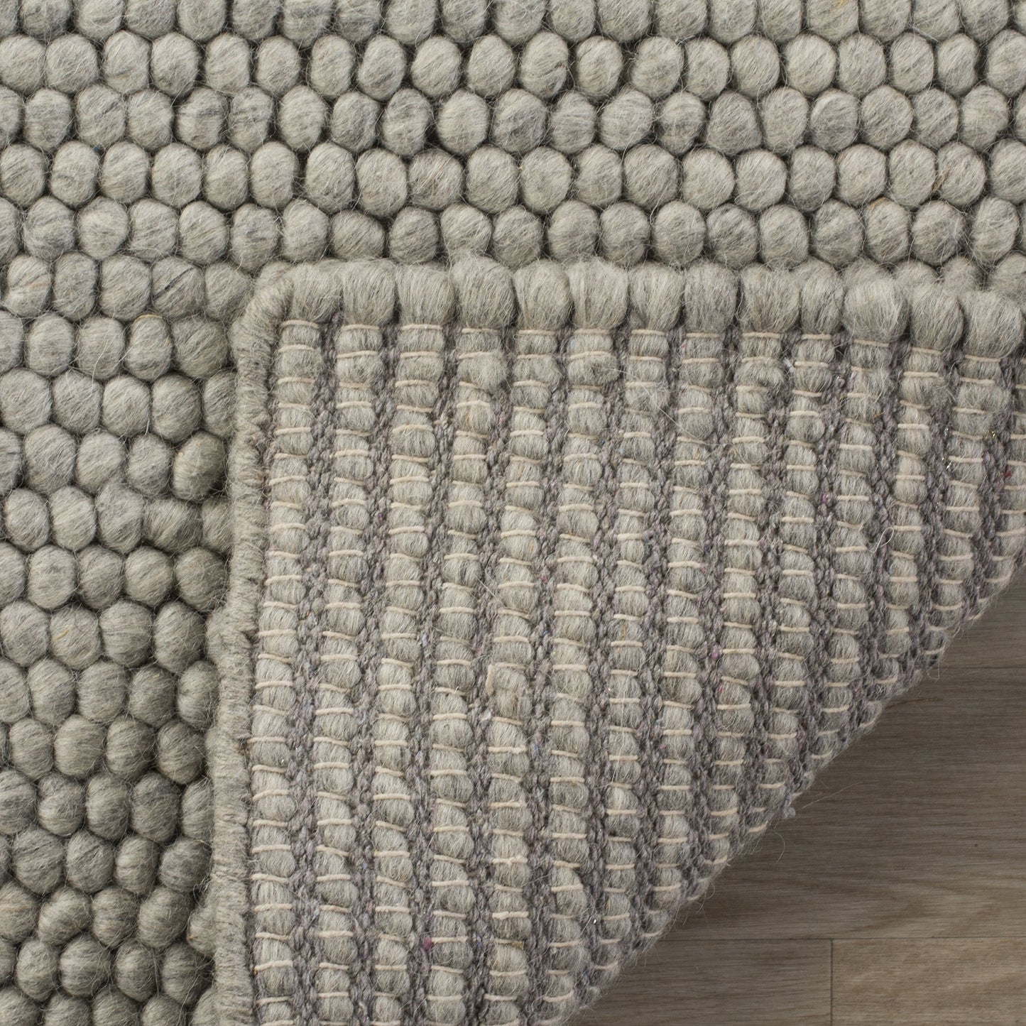 SAFAVIEH Area Rug 6x9 - Natura Collection - Silver, Handmade Wool Blend, Textured Design, Ideal for Living Room, Bedroom, Dining Space (NAT620C)