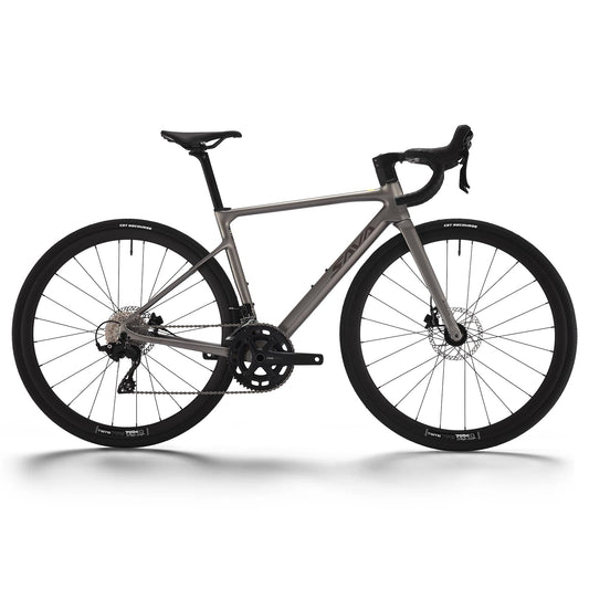 SAVADECK Carbon Fiber Lightweight Road Bike – Full Carbon Frame, Fork, Handlebar & Seatpost, Hydraulic Disc Brake with Shimano 105 R7100 24-Speed Drivetrain – Racing Bicycle for Adults(Gray,52cm)