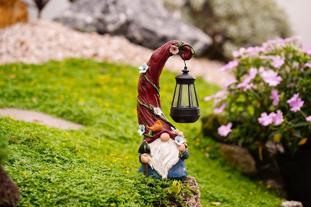 Pohabery Gnome Garden Decor Statue Solar Gnomes Decorations for Yard with Lantern Light Outdoor Decorations for Patio Mom Gift