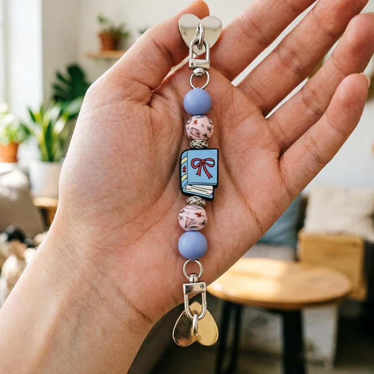 Cluksik Strap for E-book Reader, Cute Beaded Decorative E-book Reader Hand Strap Chain with Heart Clips, Blue Book