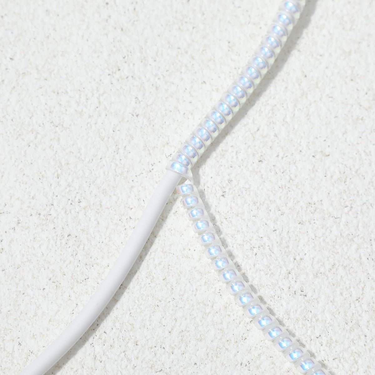 Xelsluthe 4.6ft Blue Spiral Cable Protector, Flexible Chargers Data Cable Protect, Headphone Cables Saver for Phone USB