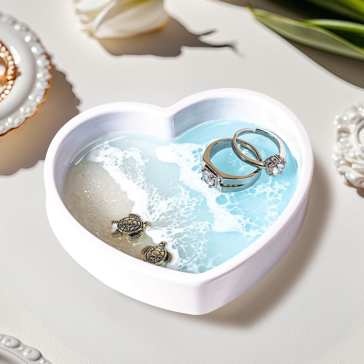 Handmade Resin Ring Dish, Heart Shaped Ocean Trinket Dish with Sea Turtle and Beach Design, Coastal Decor Jewelry Holder for Rings Earrings, Engagement Gifts for Couples & Birthday Gifts for Women