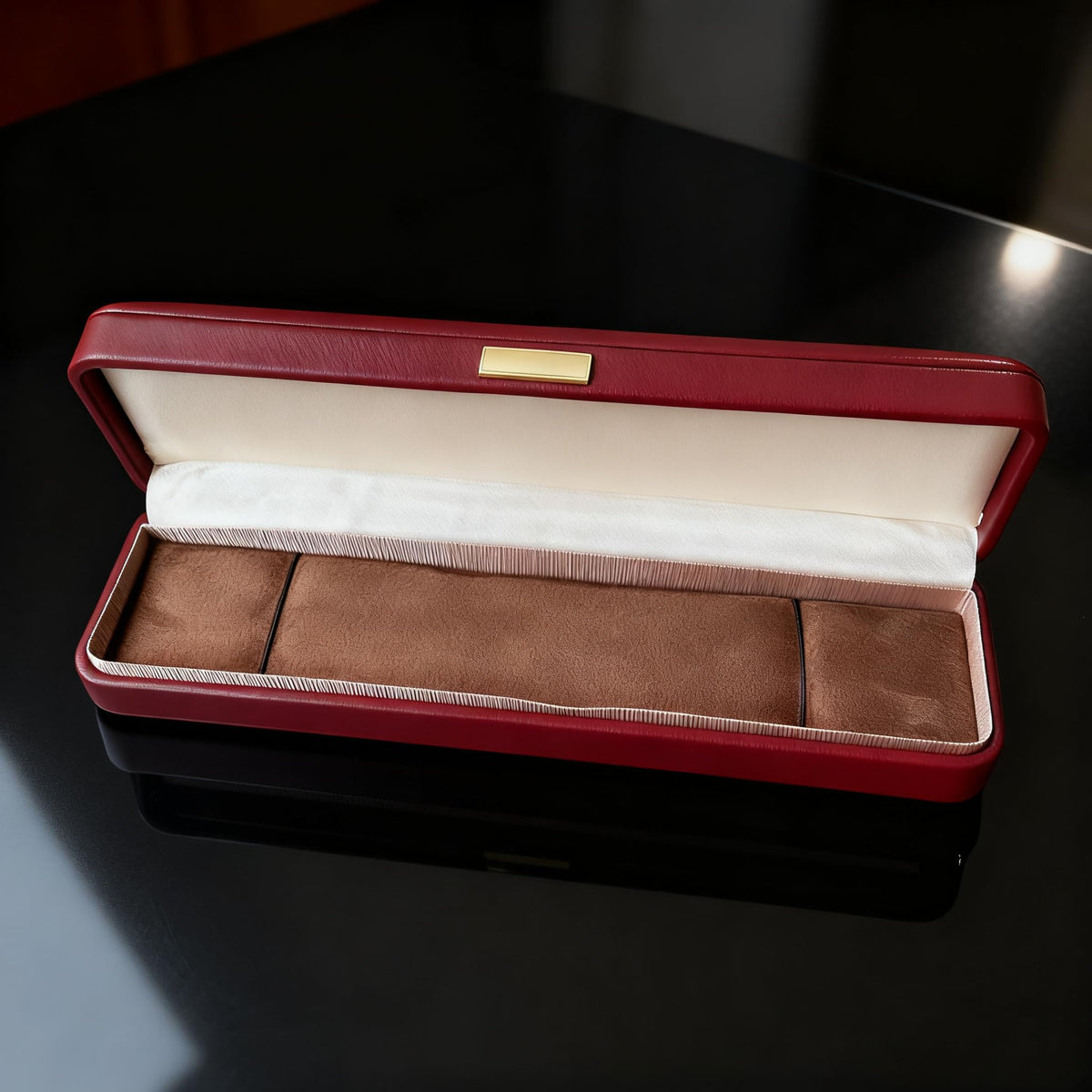 Luxury Burgundy Leather Jewelry Box with Soft Velvet Lining, Elegant Storage Case for Necklaces, Earrings, Bracelets & Watches, Small Travel Organizer Skin-friendly Artificial Leather Cover Gift