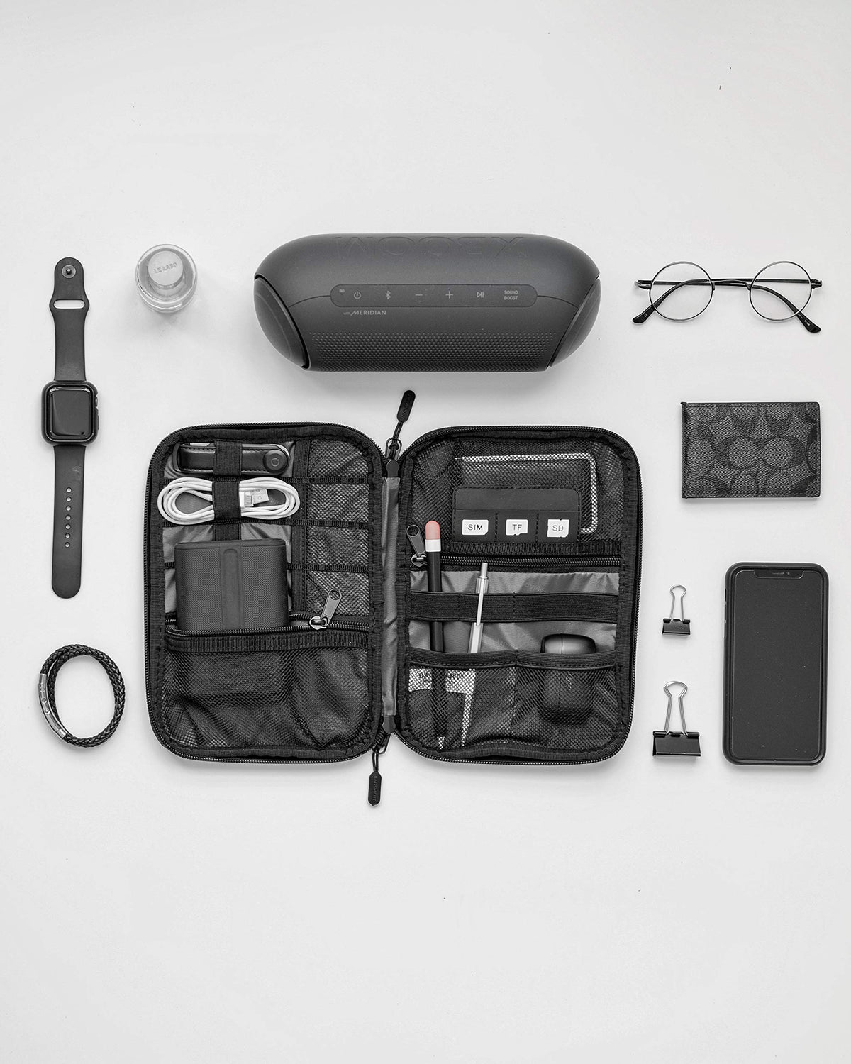 BAGSMART Large Electronics Travel Organizer Case, Tech Accessories Cord Storage Bag for Phone, Power Bank, SD Card, Cables, Grey