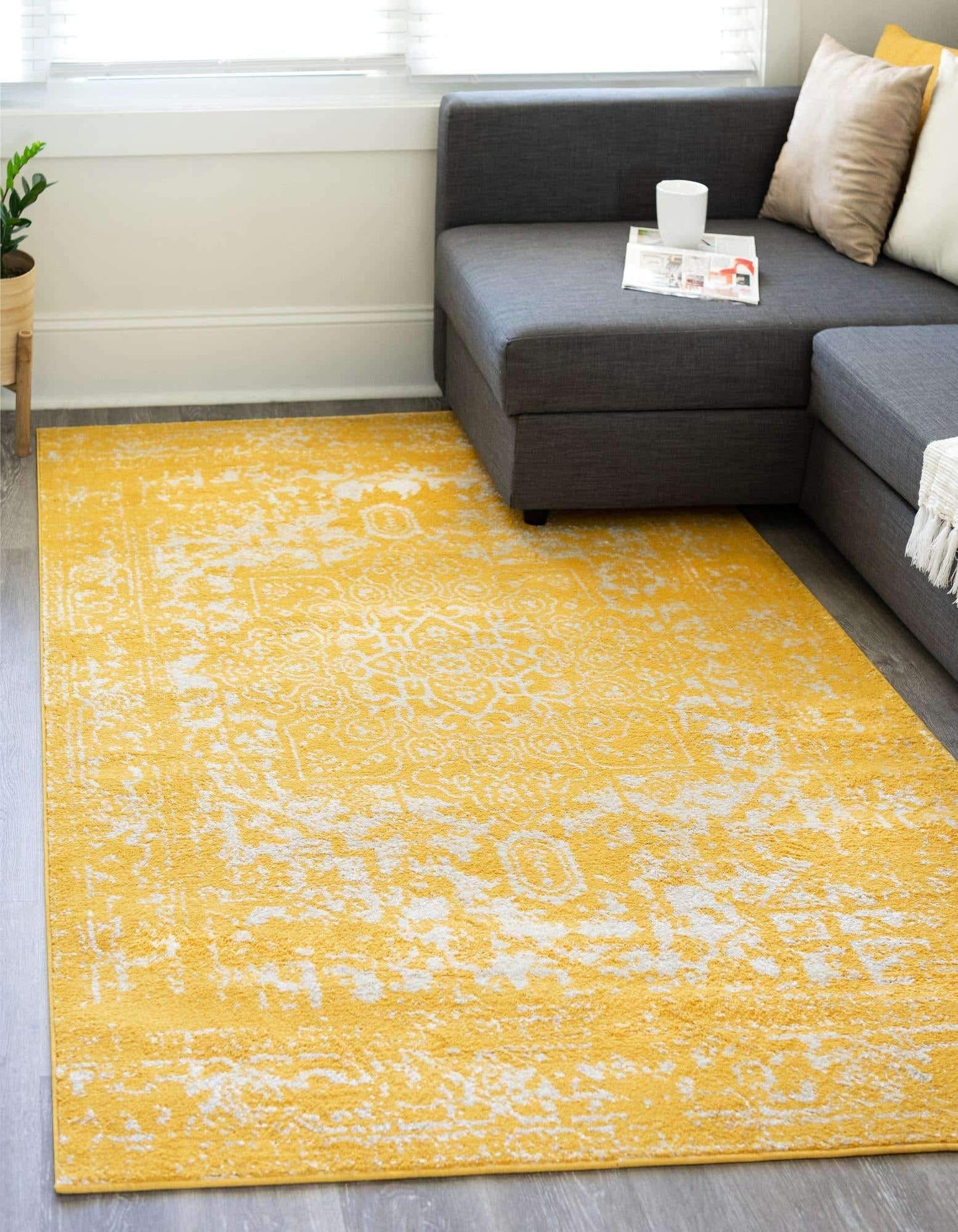 Unique Loom Richmond Collection Area Rug - Medallion (10' x 13' 1" Rectangle, Yellow/ Ivory)