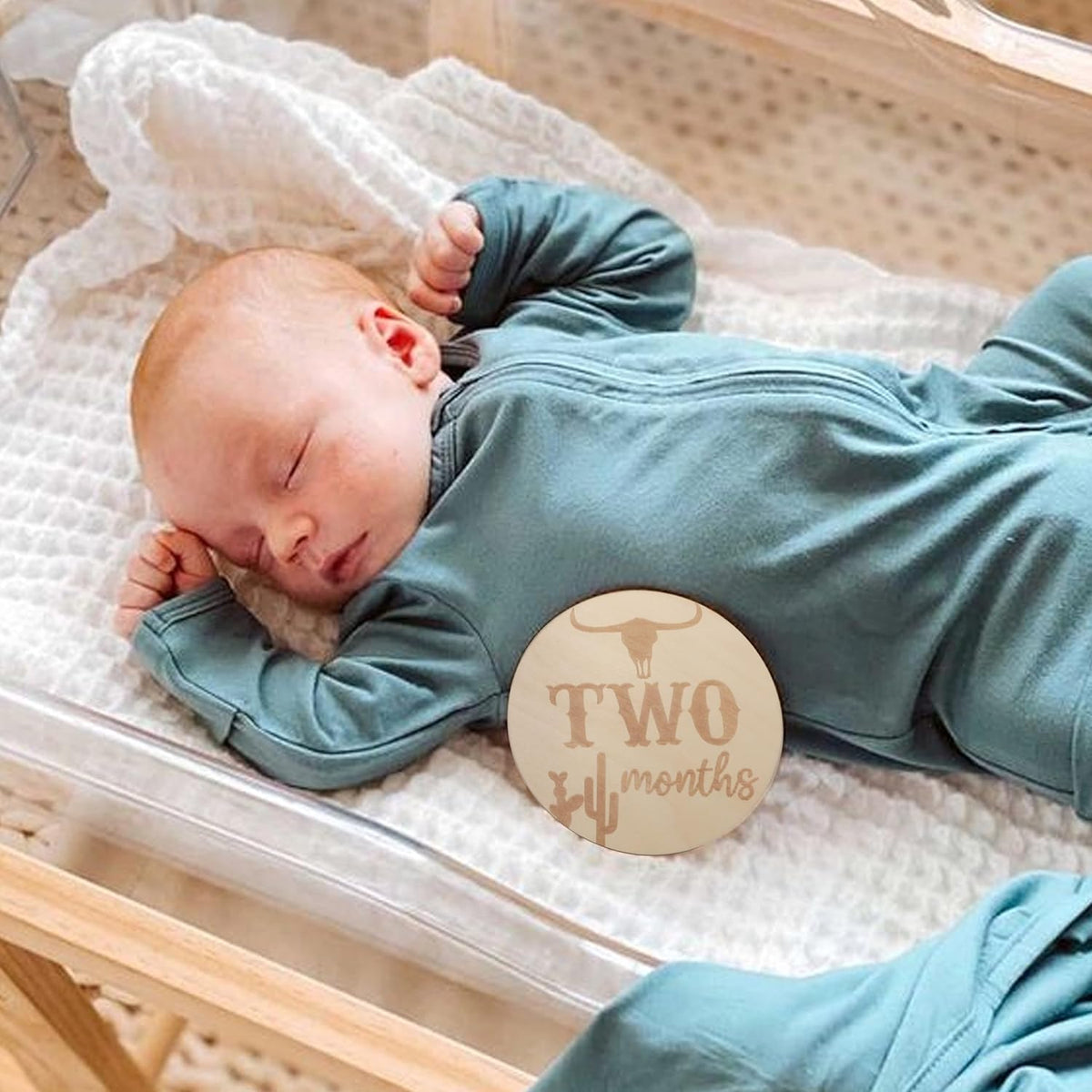 LINLULU Set, Wooden Western Baby Monthly Milestone Cards - Cow Monthly Milestone Marker Newborn Photography Props