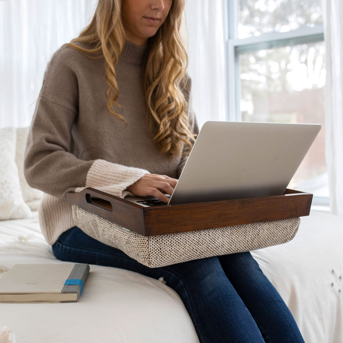 ROSSIE HOME Bamboo Wood Bed Tray, Lap Desk with Detachable Cushion, Serving Tray - Java - Fits up to 15.6 Inch Laptops - Style No. 76102