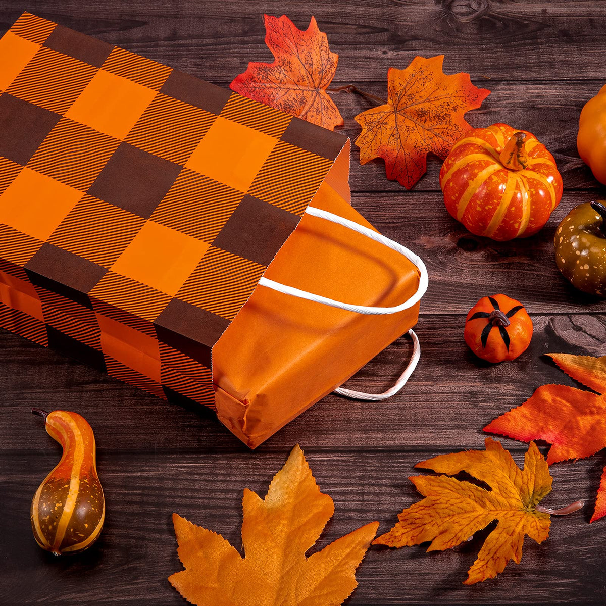 Whaline 20 Pieces Thanksgiving Fall Halloween Paper Bags Orange Black Buffalo Plaid Kraft Party Bags with Handle Party Favor Gift Bag Candy Treat Bag for Autumn Thanksgiving Halloween Wedding