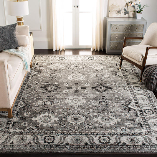 SAFAVIEH Area Rug 8x10 - Vintage Hamadan Collection - Large - Grey & Black, Traditional Persian Design, Non-Shedding & Easy to Clean, Ideal for Living Room, Bedroom, Dining Space (VTH214K)